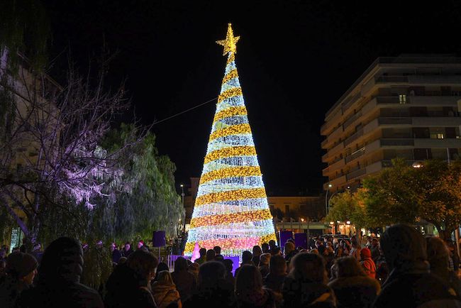 accensione albero natale