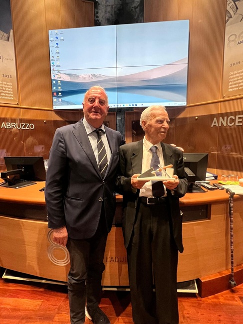 Cucchiara d'argento a Pasquale Martella