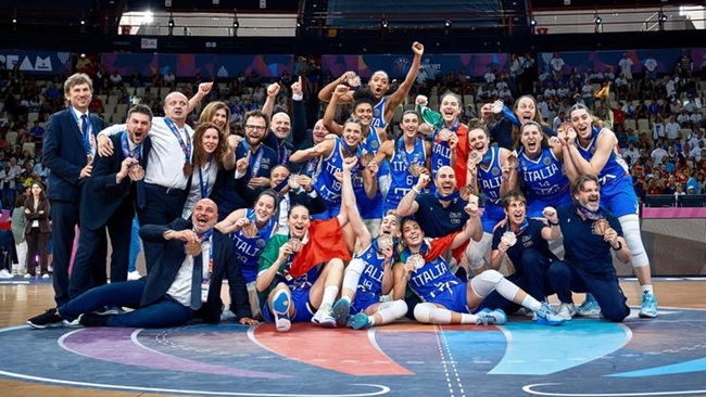 Le ragazze dell'Italbasket conquistano il bronzo