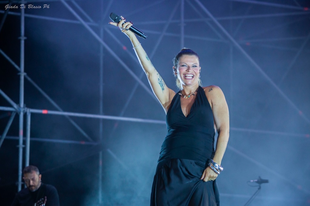 alessandra-amoroso-lanciano-2025-07 alessandra amoroso lanciano 2025 07