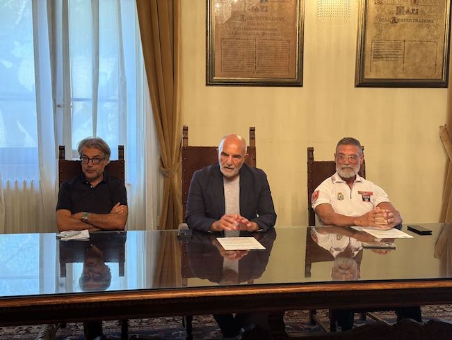 conferenza divieto consumo alcolici pescara