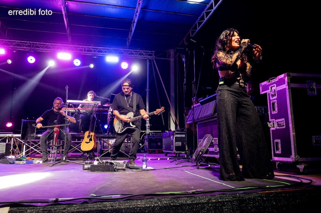 giusy-ferreri-ferragosto-2025-01