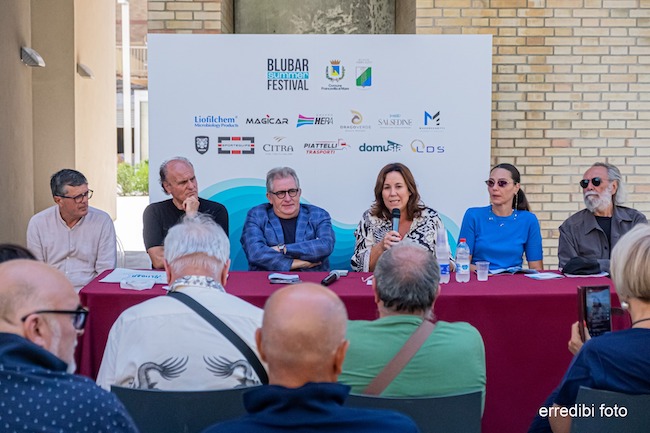 presentazione blu bar 2025