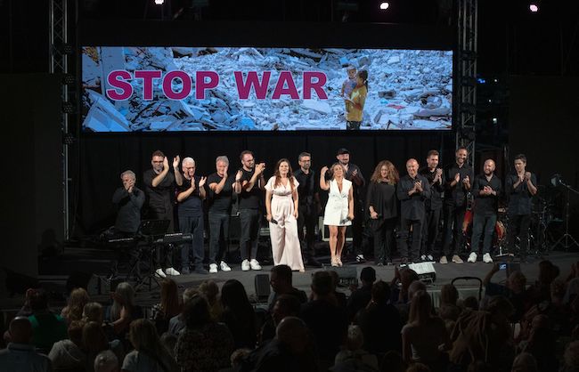 stop war arena marina