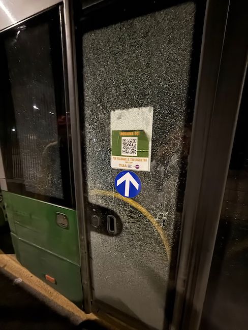 atto vandalico deposito tua