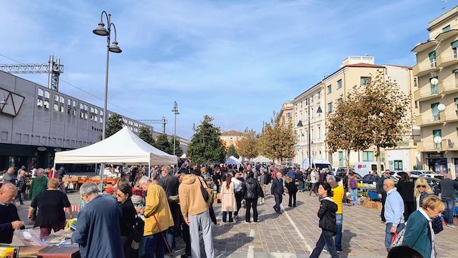 mercatino porta nuova