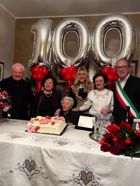 cento anni maria antonietta nubile