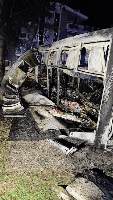 incendio isola ecologica teramo 02