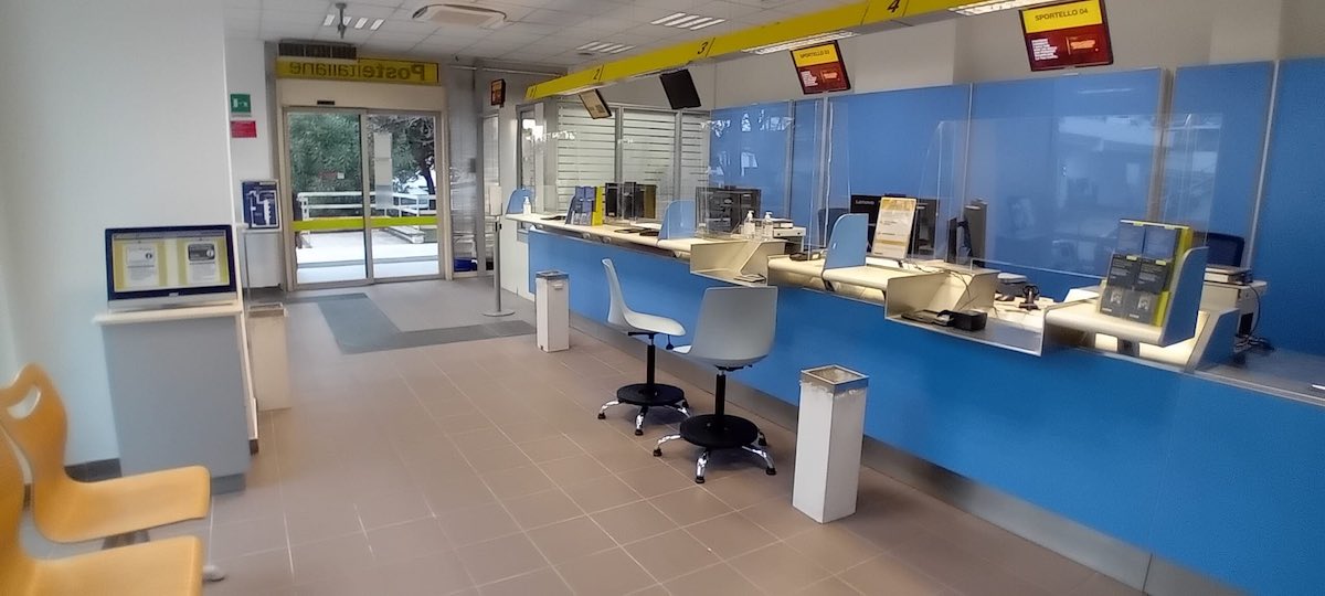 ristrutturato ufficio postale via di sotto pescara