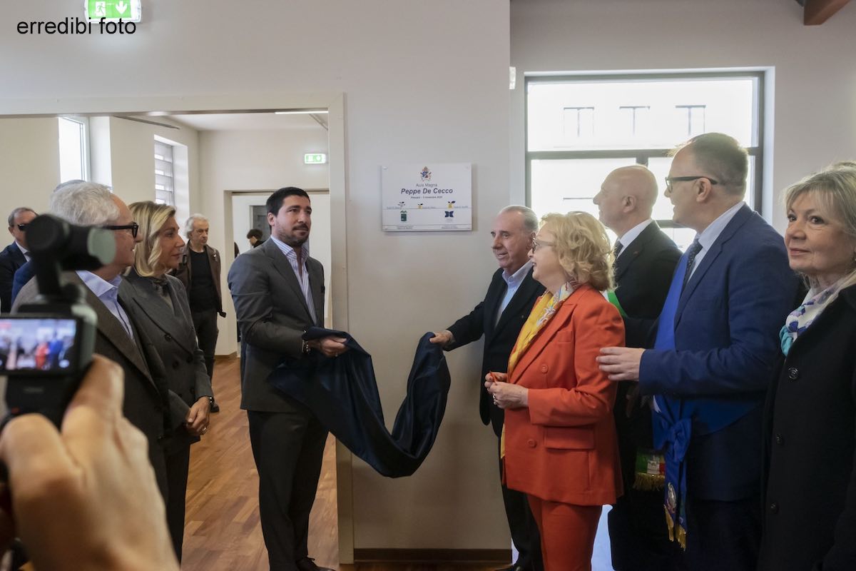 inaugurazione sala de cecco 01