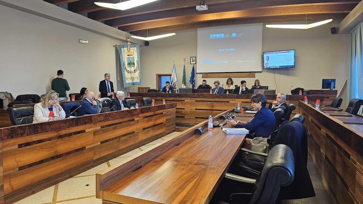 consiglio comunale di roseto