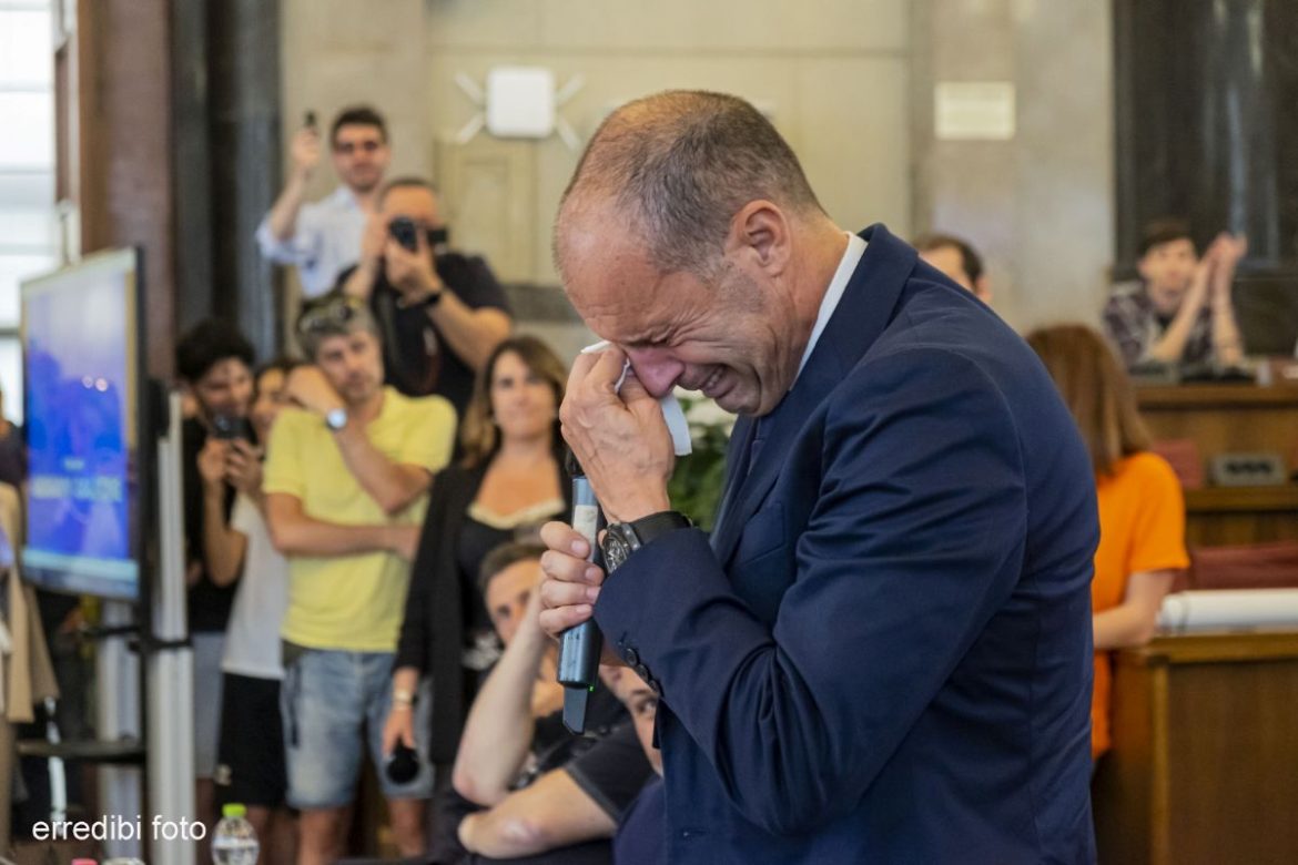 pianto di commozione di allegri