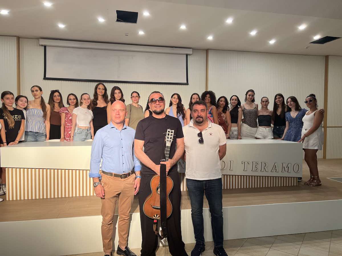 flash mob melozzi teramo