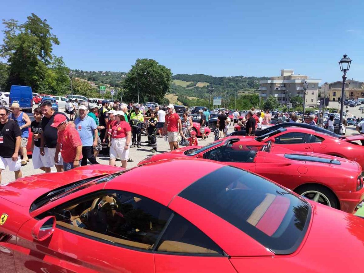 Cuore rosso le auto