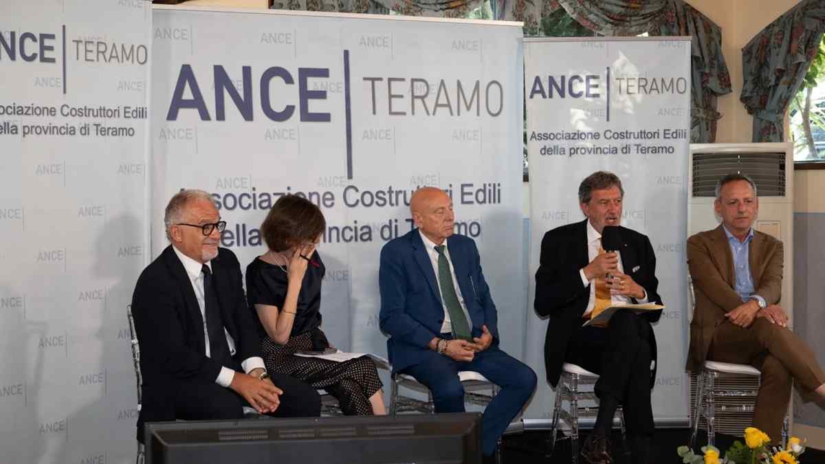 riunione difesa costa