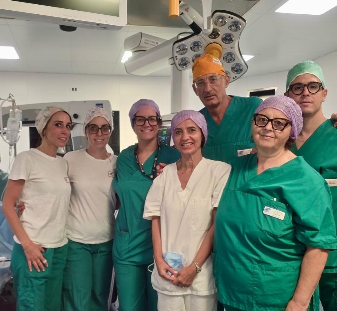 marullo con equipe oculistica