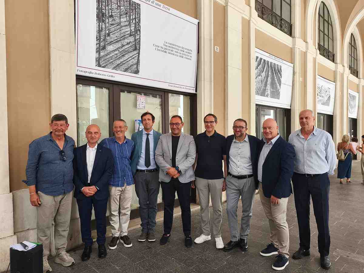 Allestimento e inaugurazione mostra L'Aquila
